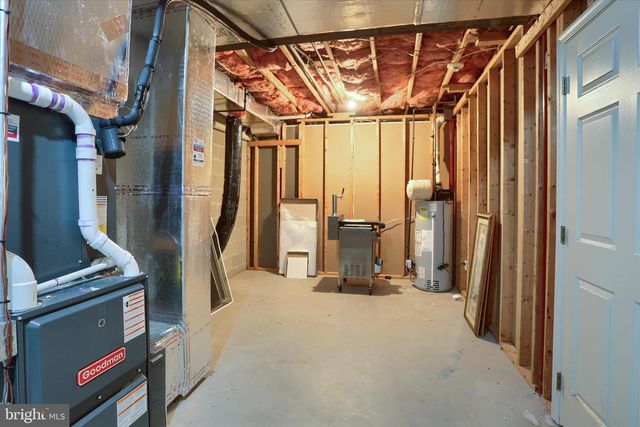 112 GRAYSTONE DR, Hummelstown, PA 17036