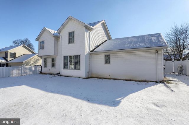 112 GRAYSTONE DR, Hummelstown, PA 17036