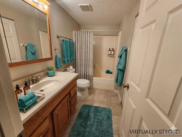 12 Michael Court, Bethalto, IL 62010