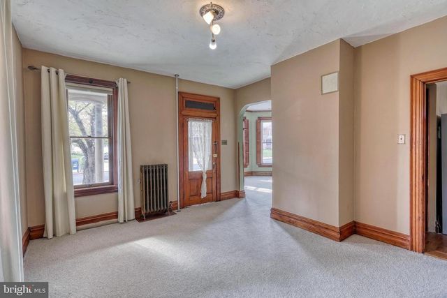 453 CARLISLE ST, Hanover, PA 17331