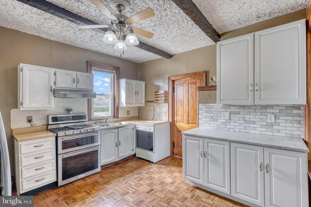 453 CARLISLE ST, Hanover, PA 17331