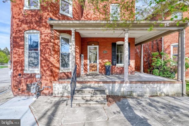 453 CARLISLE ST, Hanover, PA 17331