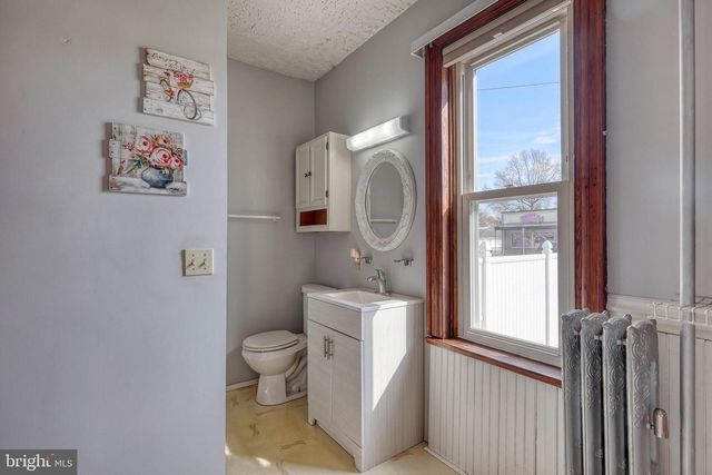 453 CARLISLE ST, Hanover, PA 17331