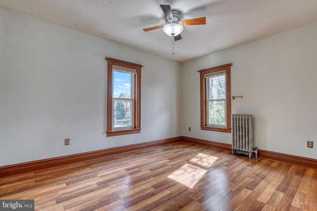 453 CARLISLE ST, Hanover, PA 17331