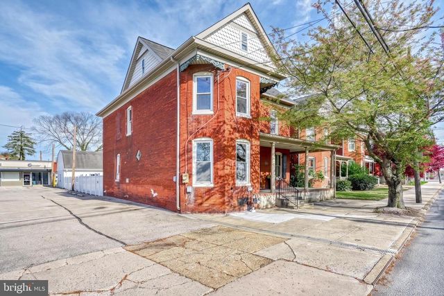 453 CARLISLE ST, Hanover, PA 17331
