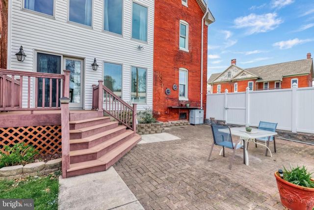 453 CARLISLE ST, Hanover, PA 17331
