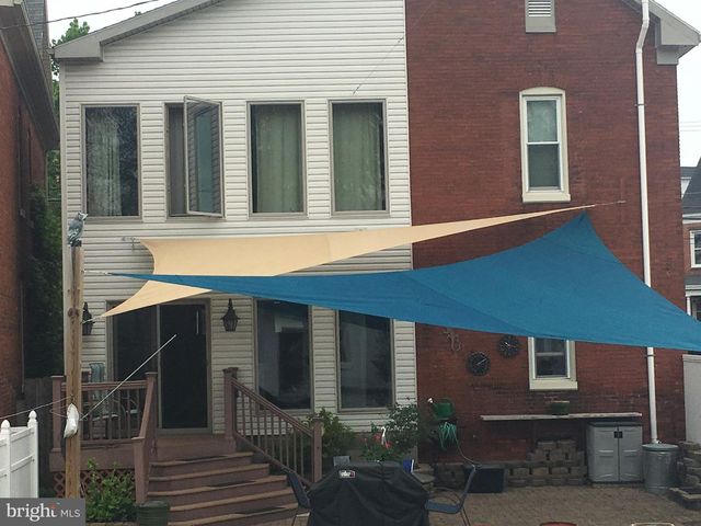 453 CARLISLE ST, Hanover, PA 17331