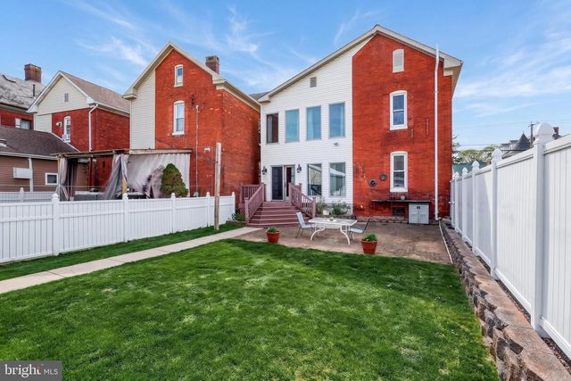 453 CARLISLE ST, Hanover, PA 17331