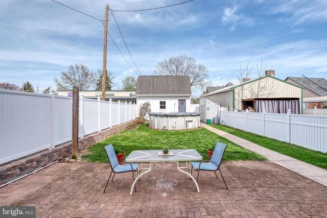 453 CARLISLE ST, Hanover, PA 17331