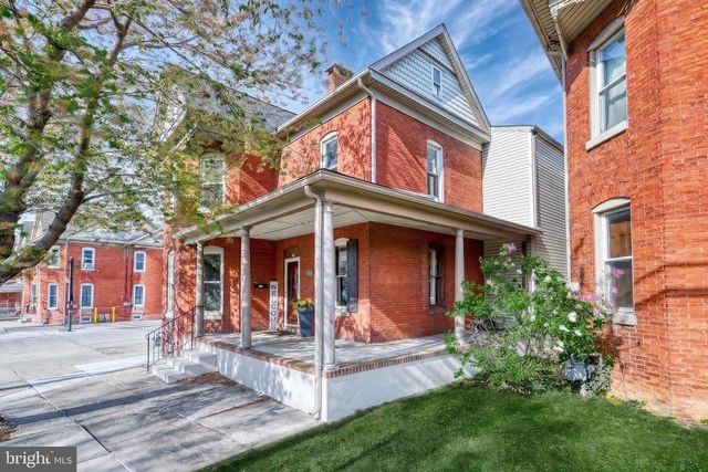 453 CARLISLE ST, Hanover, PA 17331