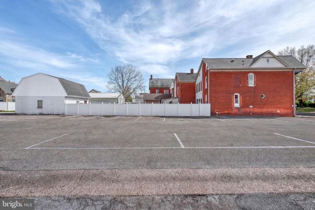 453 CARLISLE ST, Hanover, PA 17331