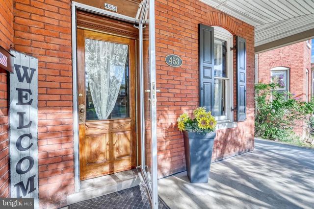 453 CARLISLE ST, Hanover, PA 17331