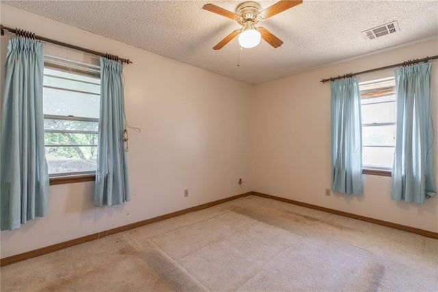 5920 N College Street, Oklahoma City, OK 73122