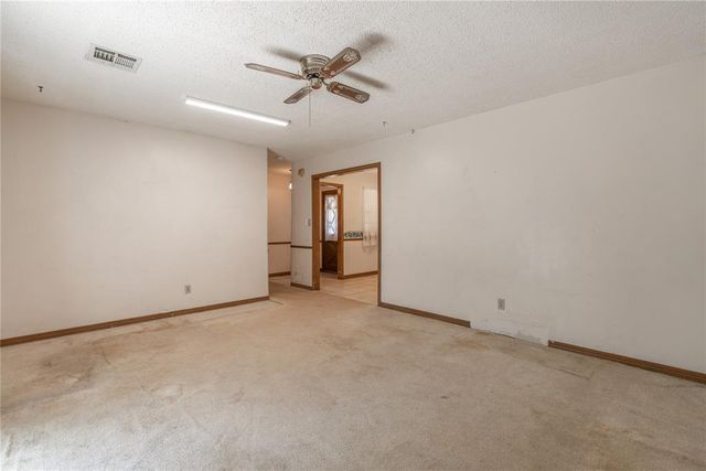 5920 N College Street, Oklahoma City, OK 73122