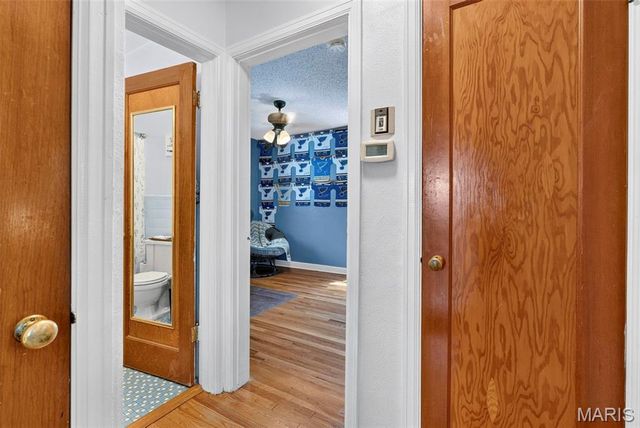 8933 Saint Louis Avenue, St Louis, MO 63114