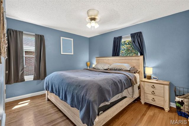 8933 Saint Louis Avenue, St Louis, MO 63114