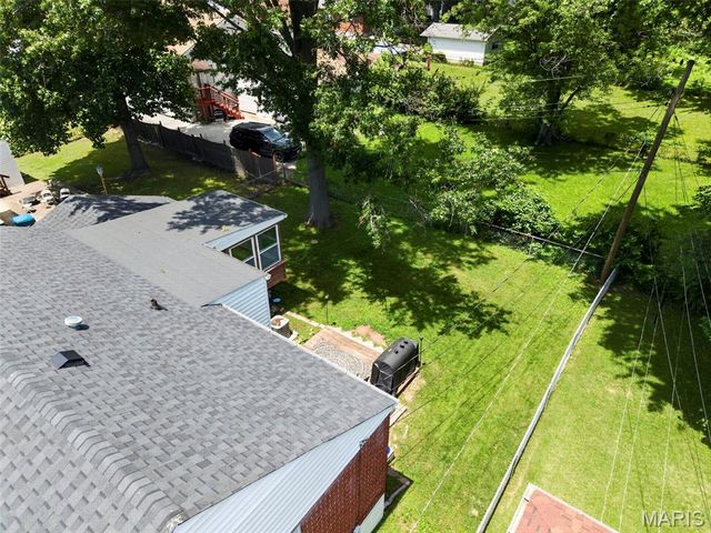 8933 Saint Louis Avenue, St Louis, MO 63114