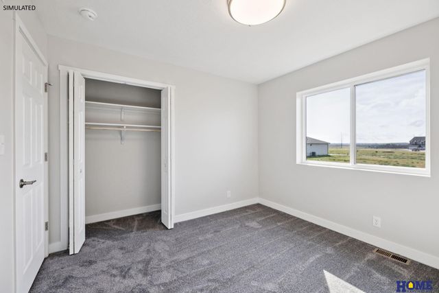 1825 E 9th Street, Hickman, NE 68372