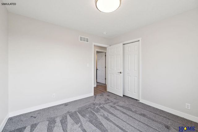1825 E 9th Street, Hickman, NE 68372