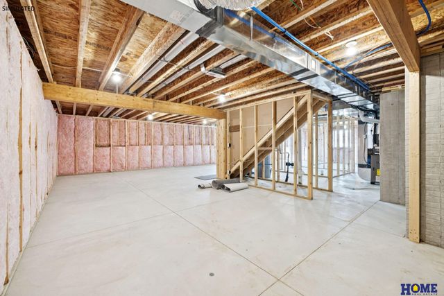 1825 E 9th Street, Hickman, NE 68372