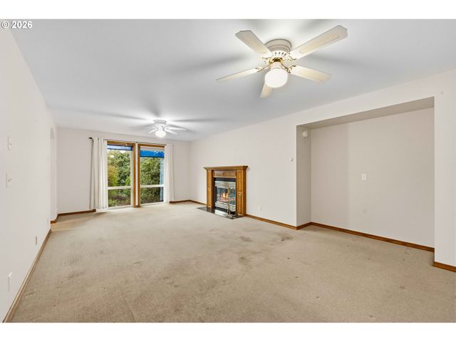 615 Sw SEABIRD Dr, Bandon, OR 97411