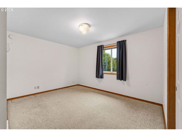 615 Sw SEABIRD Dr, Bandon, OR 97411