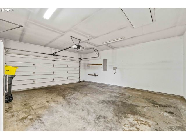 615 Sw SEABIRD Dr, Bandon, OR 97411