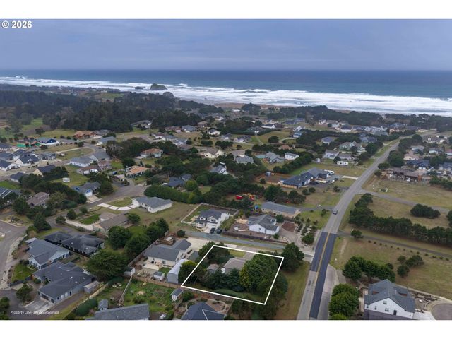 615 Sw SEABIRD Dr, Bandon, OR 97411