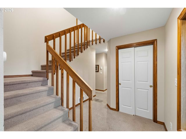 615 Sw SEABIRD Dr, Bandon, OR 97411