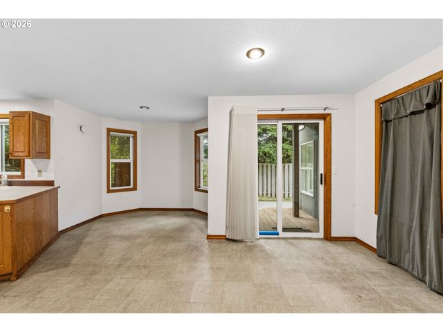 615 Sw SEABIRD Dr, Bandon, OR 97411