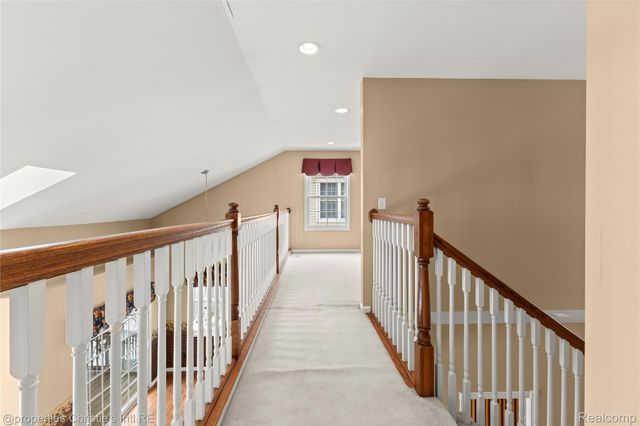 6166 Natures Cove, Grand Blanc, MI 48439