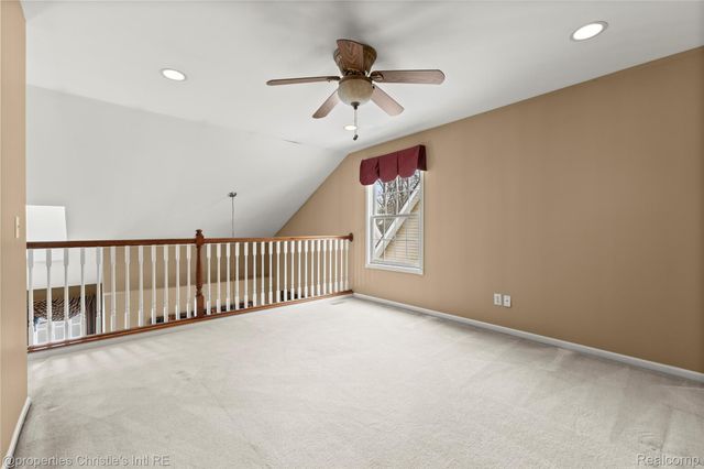 6166 Natures Cove, Grand Blanc, MI 48439