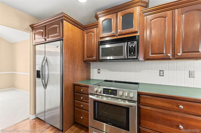 6166 Natures Cove, Grand Blanc, MI 48439