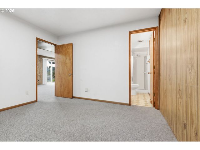 52890 Nw 7TH St, Scappoose, OR 97056