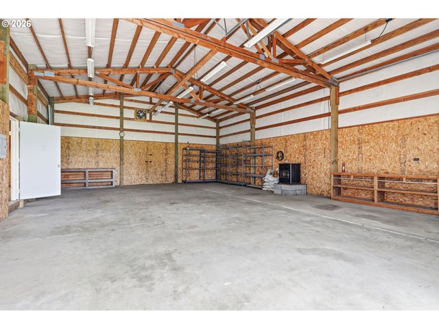 52890 Nw 7TH St, Scappoose, OR 97056