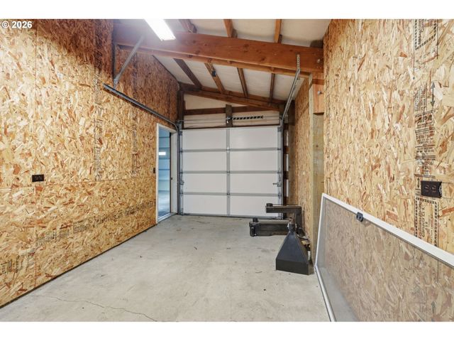 52890 Nw 7TH St, Scappoose, OR 97056