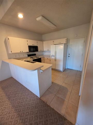 2608 NEWCOMB COURT, Sun City Center, FL 33573