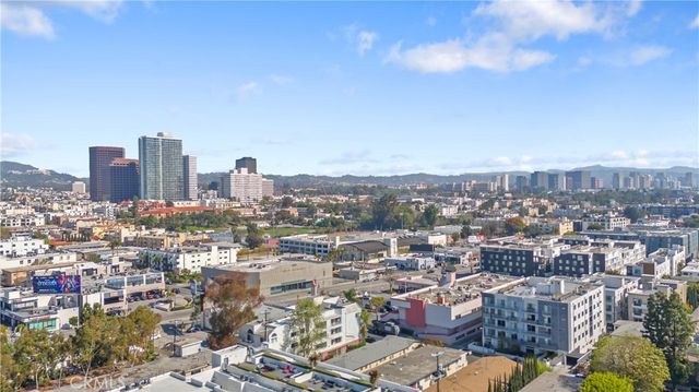 1525 Armacost Avenue, Los Angeles, CA 90025