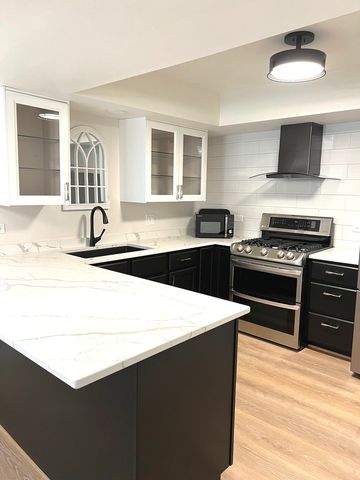27 Mineola Road 27, Fox Lake, IL 60020
