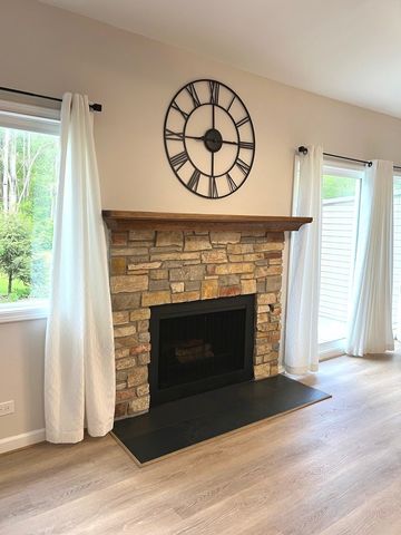 27 Mineola Road 27, Fox Lake, IL 60020