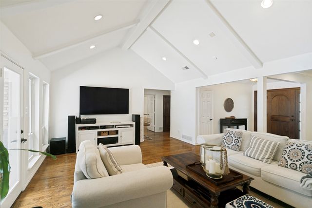 6010 Yellow Rock Trail, Dallas, TX 75248