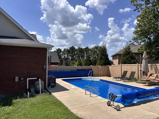 2009 Brunswick Dr, Lebanon, TN 37087