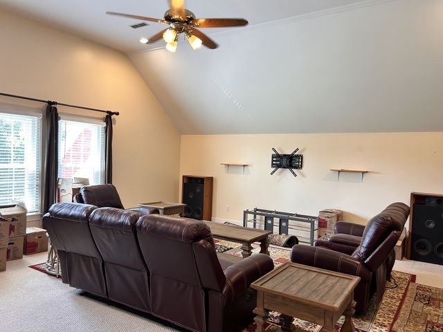 2009 Brunswick Dr, Lebanon, TN 37087