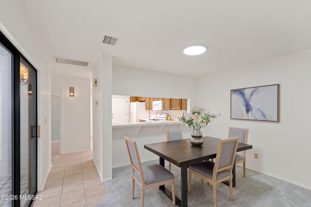 7840 N La Cañada Drive, Tucson, AZ 85704