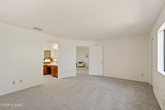7840 N La Cañada Drive, Tucson, AZ 85704