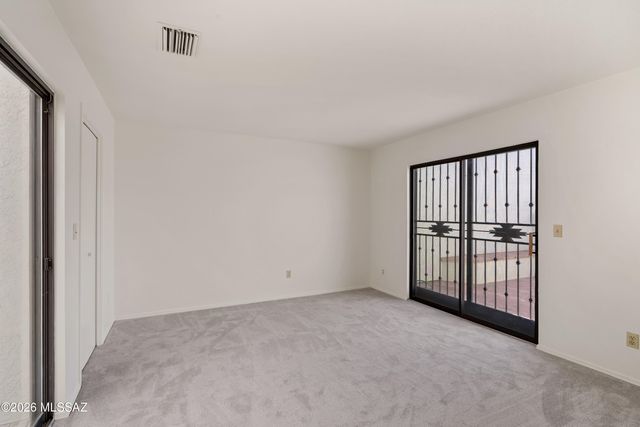 7840 N La Cañada Drive, Tucson, AZ 85704