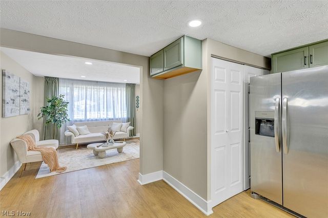 523 Purdue Avenue, Elyria, OH 44035