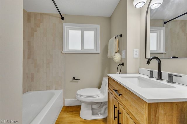 523 Purdue Avenue, Elyria, OH 44035