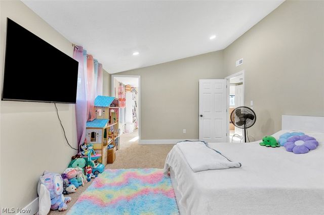 523 Purdue Avenue, Elyria, OH 44035