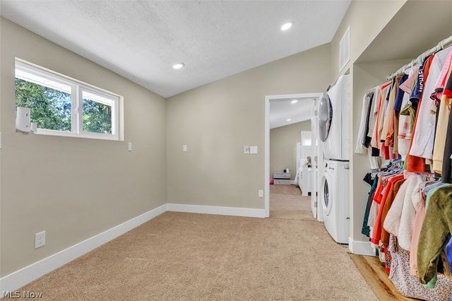 523 Purdue Avenue, Elyria, OH 44035